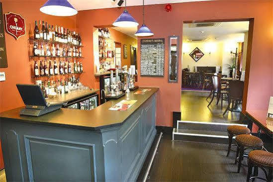 The Mitre Inn Knaresborough Buitenkant foto