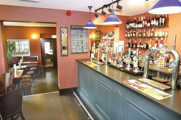The Mitre Inn Knaresborough Buitenkant foto